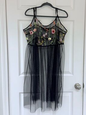 Forever 21 Plus, size 2X, Black Floral Embroidered Tulle Dress